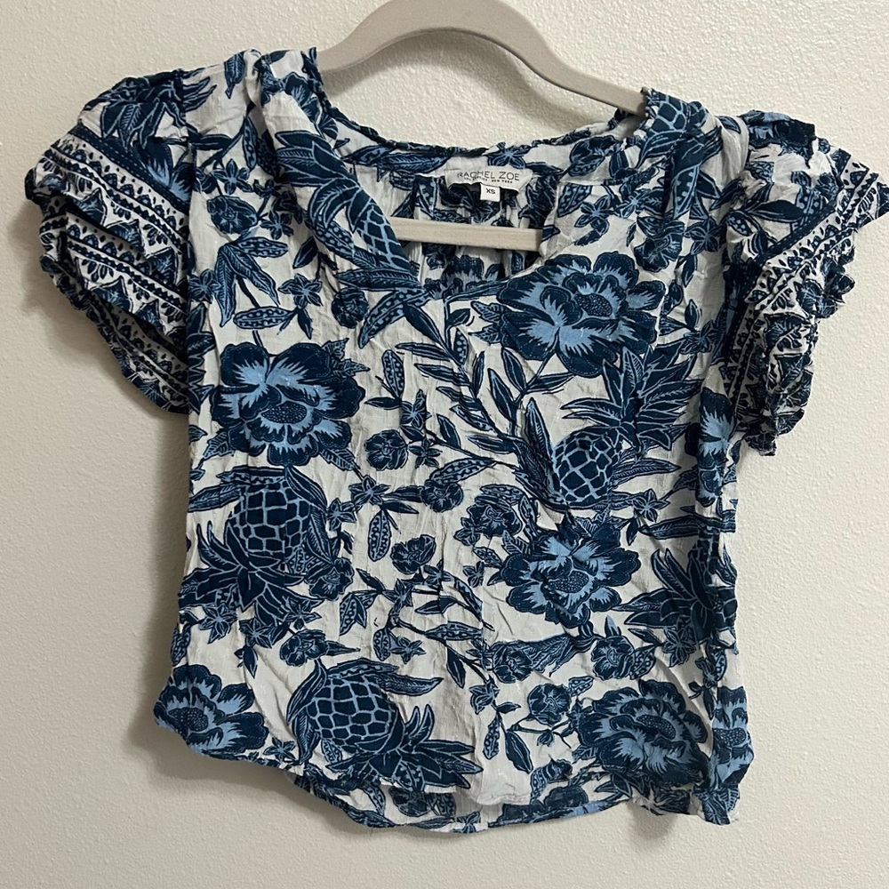 Rachel Zoe blue floral ruffle sleeve top